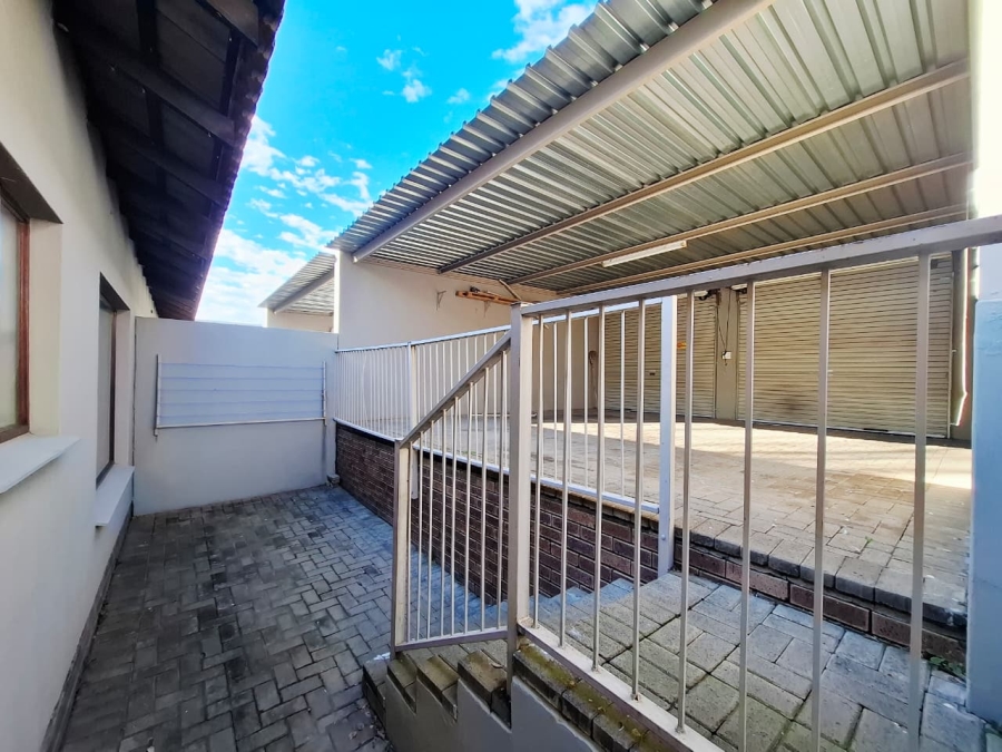 2 Bedroom Property for Sale in Bloemfontein Rural Free State